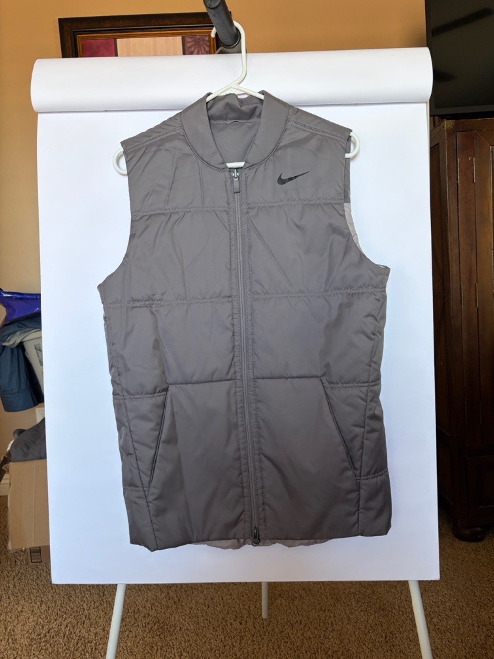 Nike Men's Gray Quilted Puffer Vest